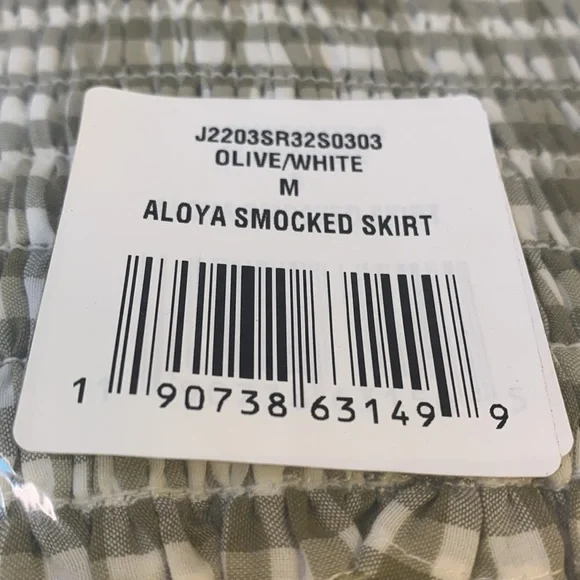 Veronica Beard Jeans
Aloya Smocked Seersucker Skirt Medium - Picture 4 of 13